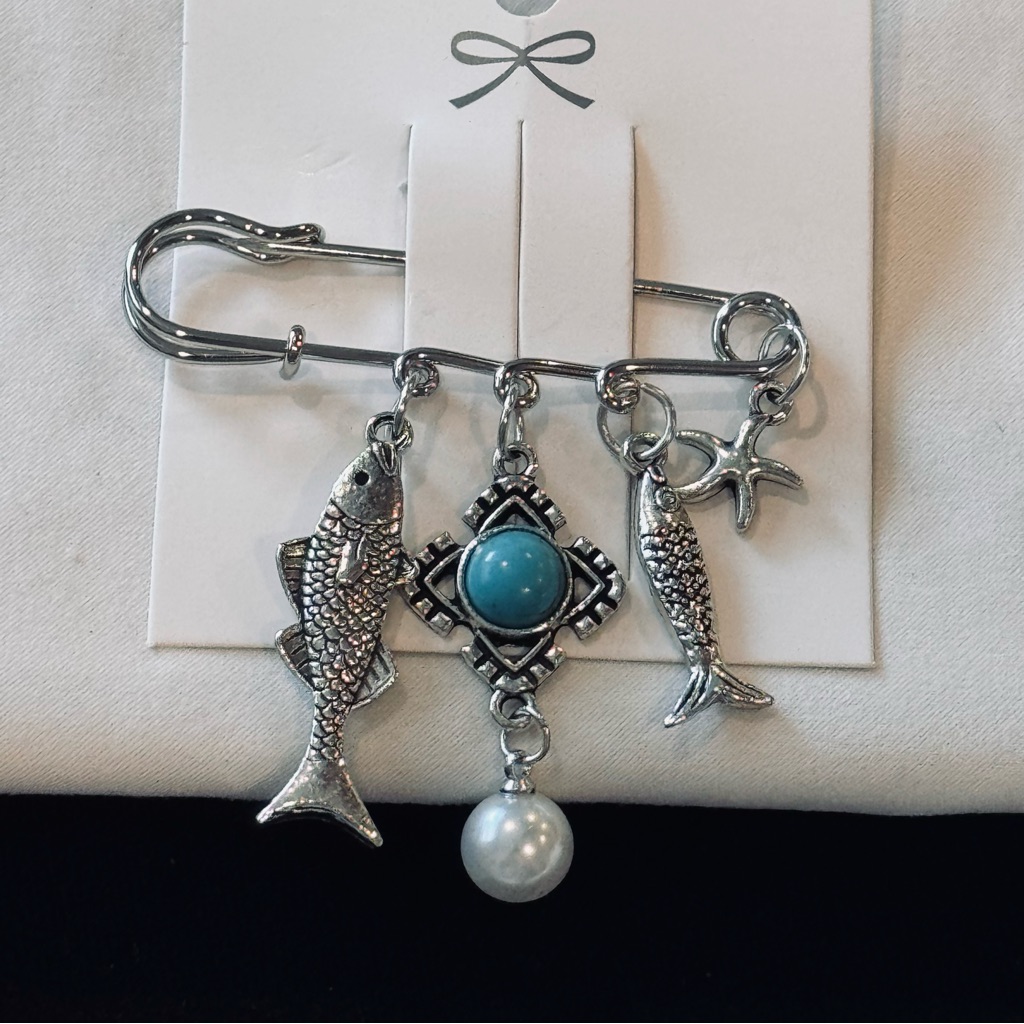 Nwt Boho Nautical Silver Charm Brooch Fish, Starfish & Faux Pearl Detail